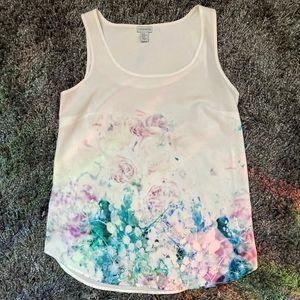 Abstract floral tank
